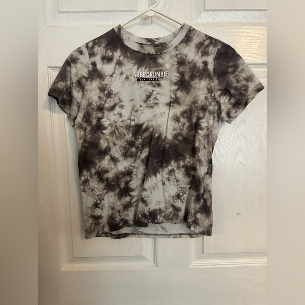 Abercrombie & Fitch Women's Tie-Dye Short Sleeve Tee - Black and Gray Size Small